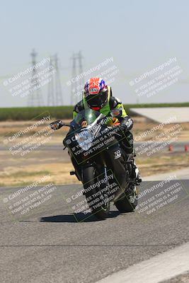 media/Aug-04-2024-TrackDaz (Sun) [[e1ff0814b6]]/Group A/12pm (Wheelie Bump)/